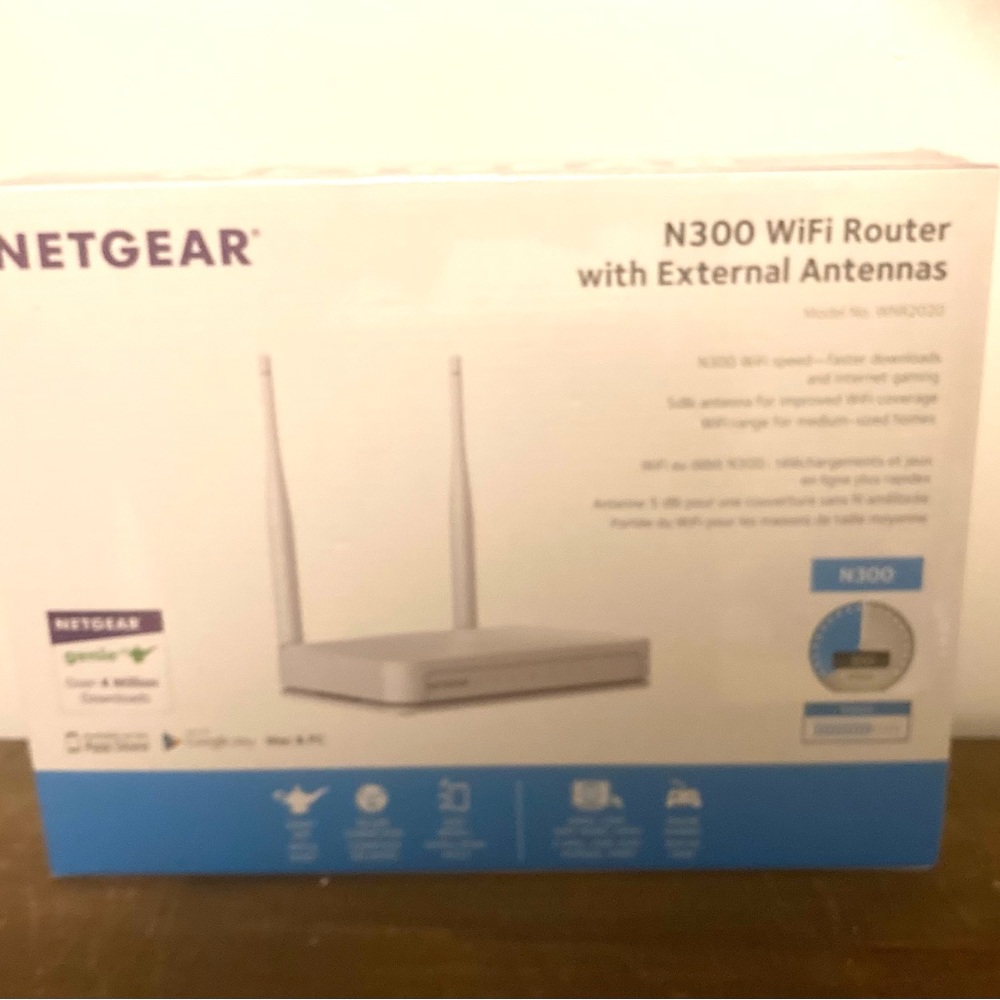 🔥NWT Netgear N300 wifi Router with external Antennas